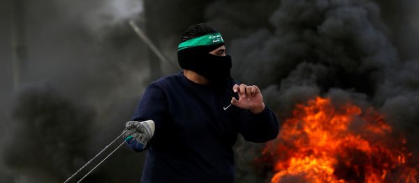 احتجاجات واشتباكات في رام الله، الضفة الغربية، فلسطين 19 ديسمبر/ كانون الأول 2017 - سبوتنيك عربي