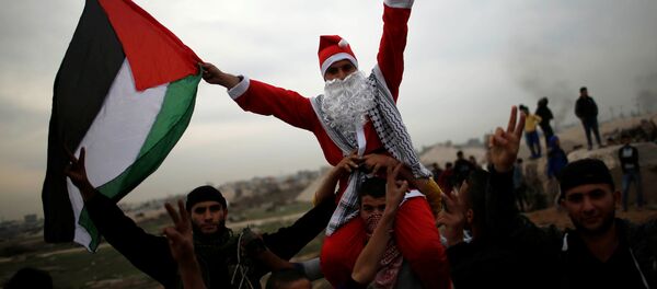 احتجاجات واشتباكات في رام الله، الضفة الغربية، فلسطين 19 ديسمبر/ كانون الأول 2017 - سبوتنيك عربي