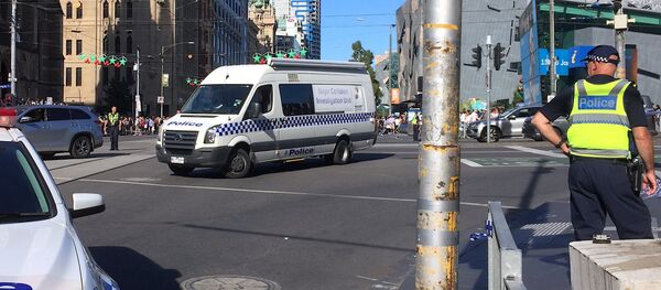 الشرطة الاسترالية في مكان عملية الدهس في ملبورن الشرطة الاسترالية في مكان عملية الدهس في ملبورن - سبوتنيك عربي