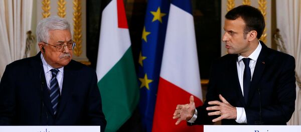 ماكرون وعباس ماكرون وعباس - سبوتنيك عربي