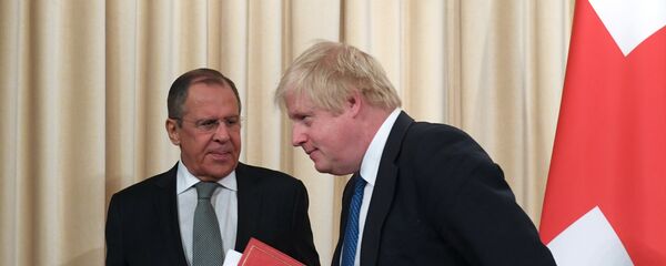 مباحثات وزير الخارجية الروسي سيرغي لافروف مع نظيره البريطاني بوريس جونسون في موسكو، 22 ديسمبر 2017 - سبوتنيك عربي