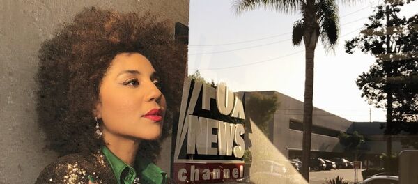 المغنية الأمريكية جوي فيلا المغنية الأمريكية جوي فيلا - سبوتنيك عربي