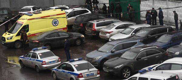 الشرطة الروسية من موقع الحدث - إطلاق نار واحتجاز رهائن في شركة جنوب موسكو، روسيا 27 ديسمبر/ كانون الأول 2017 - سبوتنيك عربي