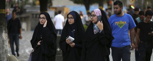 نساء في شوارع طهران - سبوتنيك عربي