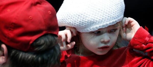 طفل طفل - سبوتنيك عربي