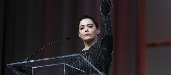 الممثلة الأمريكية روز ماكجوان - سبوتنيك عربي