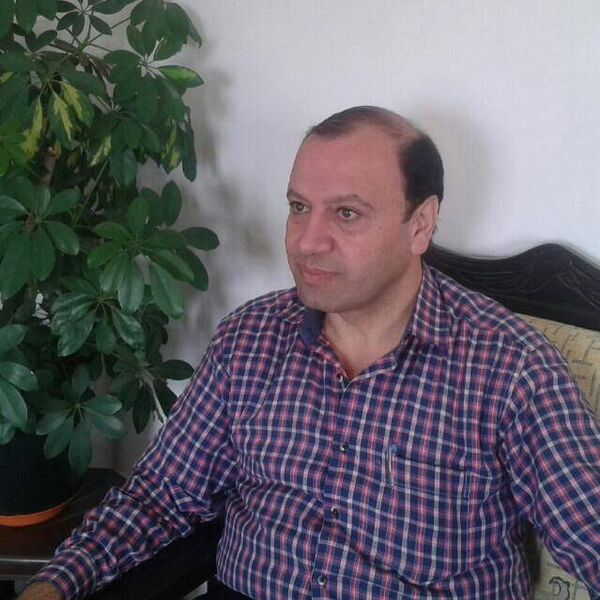 المدرس السوري إبراهيم نادر  - سبوتنيك عربي