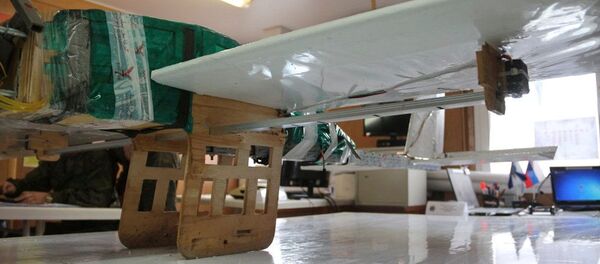 Беспилотник террористов, использовавшийся при попытке атаки на военные базы в Хмеймиме и Тартусе - سبوتنيك عربي