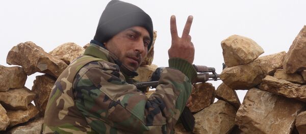 بالفيديو.... هكذا تعامل الجيش السوري مع  المسلحين على جبهة حرستا - سبوتنيك عربي