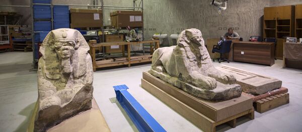 مركز ترميم الآثار التابع للمتحف المصري الكبير في الجيزة - سبوتنيك عربي