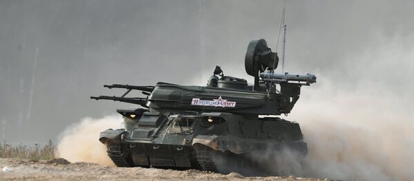مدفع ذاتي الحركة خلال افتتاح معرض الجيش 2017 في روسيا - سبوتنيك عربي