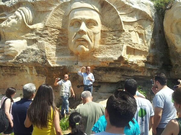 أحد أعمال النحات السوري علاء علي محمد - سبوتنيك عربي