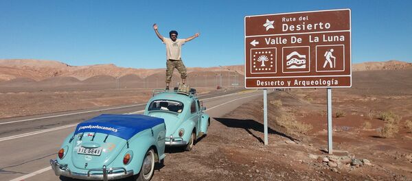 ناورو جونيور و صديقه كايا باسسوس - سبوتنيك عربي