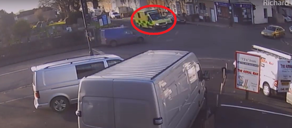 حادث سيارة إسعاف - سبوتنيك عربي