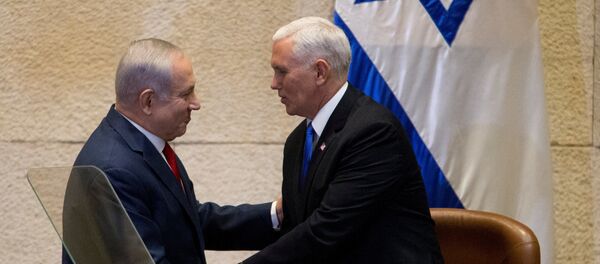 مايك بنس وبنيامين نتنياهو في القدس في 22 يناير / كانون الثاني 2018 - سبوتنيك عربي