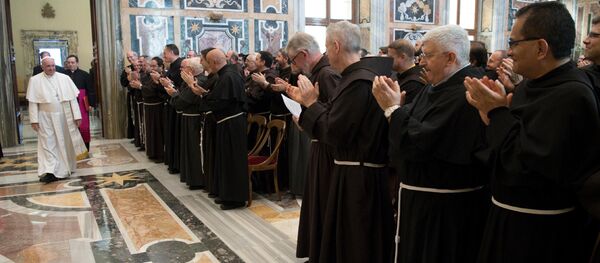 البابا فرنسيس يستقبل وفدا من الفرنسيسكان - سبوتنيك عربي