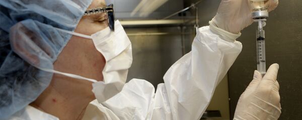 طبيب يعالج نزلة برد طبيب يعالج نزلة برد - سبوتنيك عربي