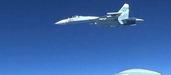 A U.S. RC-135U flying in international airspace over the Baltic Sea was intercepted by a Russian SU-27 Flanker June 19, 2017 - سبوتنيك عربي