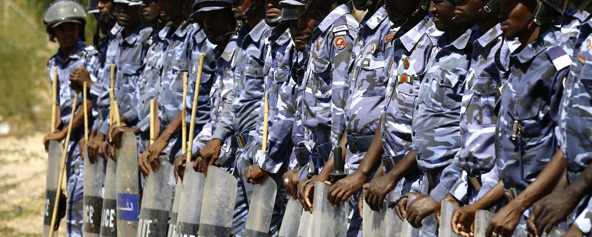 عناصر الشرطة السودانية - سبوتنيك عربي, 1920, 29.04.2023