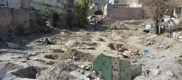 مقبرة فوق أخرى لليهود سحقها داعش في الموصل مقبرة فوق أخرى لليهود سحقها داعش في الموصل - سبوتنيك عربي