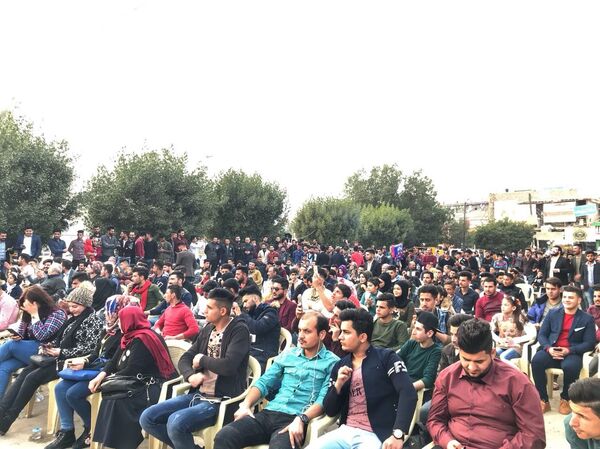 الحفل الموسيقي الأول من نوعه الذي أقامه فريق ناشط عبر موقع التواصل الاجتماعي في محافظة ديالي - سبوتنيك عربي