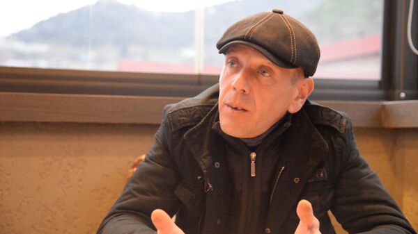 ألكسندر ريفازيشفيلي، عضو منظمة المنطقة الحرة التي أسسها الرئيس الجورجي ساكاشفيلي - سبوتنيك عربي