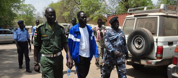 جيمس غاتديت داك الناطق السابق باسم زعيم المتمردين ريك مشار إلى المحكمة العليا في جوبا - سبوتنيك عربي