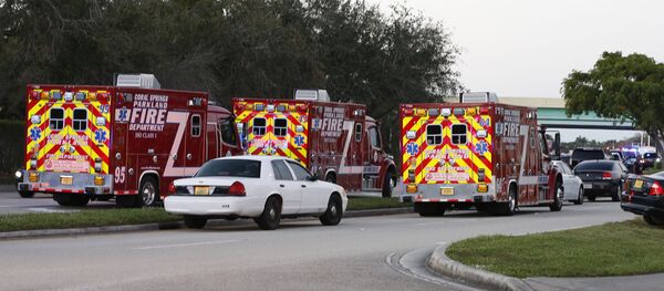 حادث إطلاق نار بمدرسة ستونمان دوجلاس الثانوية في فلوريدا، الولايا تالمتحدة 14 فبراير/ شباط 2018 - سبوتنيك عربي