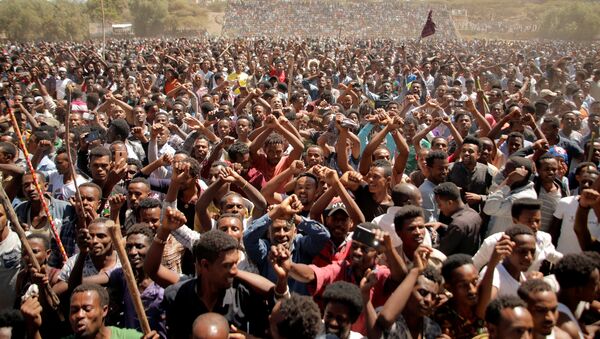 محتجون من الأورومو بإثيوبيا - سبوتنيك عربي