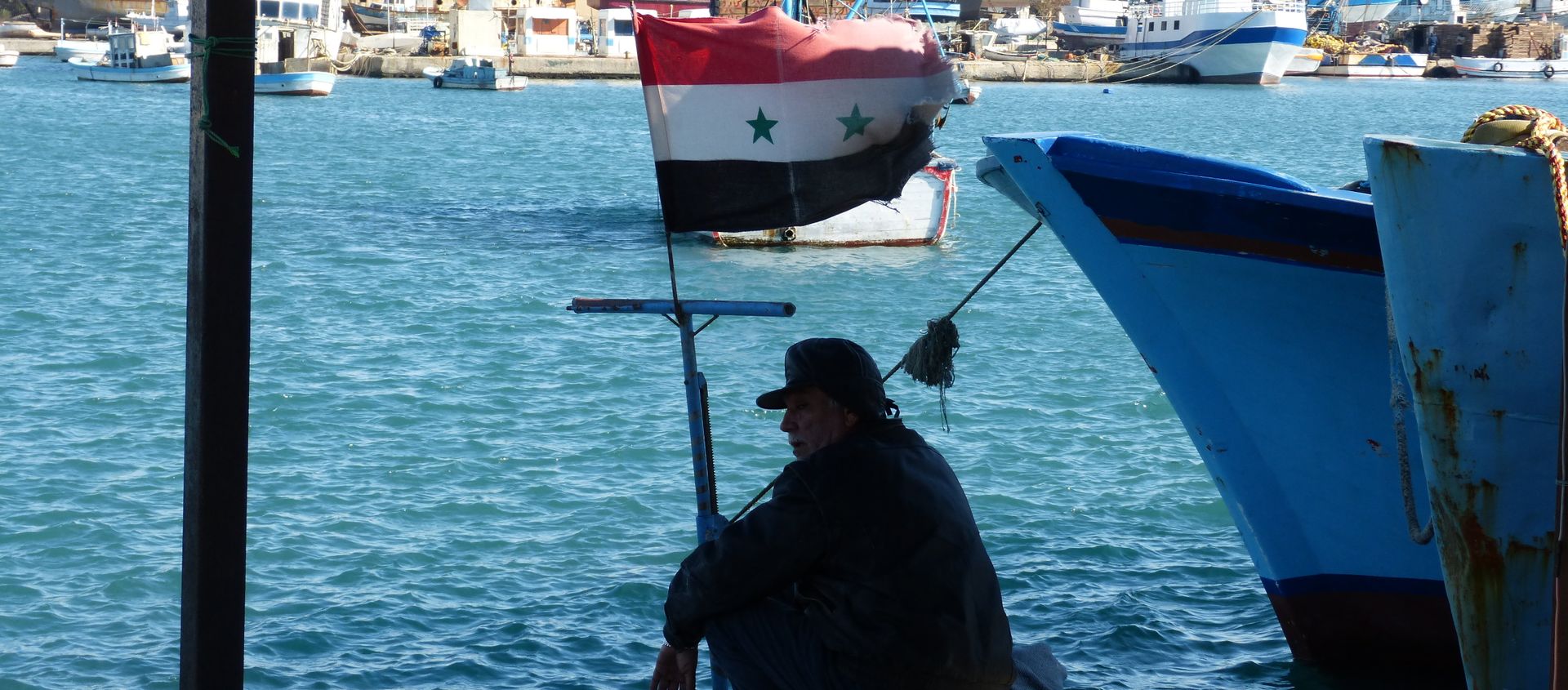 بحر اللاذقية ينقذ العشرات بعد أن نادوا ... هيلا يا واسع - سبوتنيك عربي, 1920, 06.01.2019