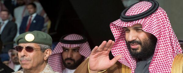 محمد بن سلمان أثناء تخريج دفعة جديدة من كلية الملك فيصل الجوية محمد بن سلمان أثناء تخريج دفعة جديدة من كلية الملك فيصل الجوية - سبوتنيك عربي
