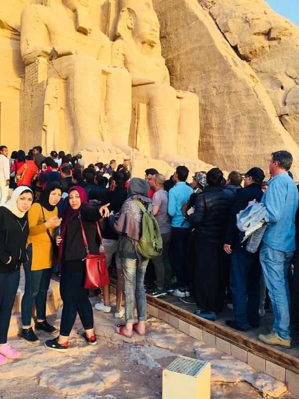 تعامد الشمس على تمثال رمسيس الثاني بمعبد أبو سمبل - سبوتنيك عربي