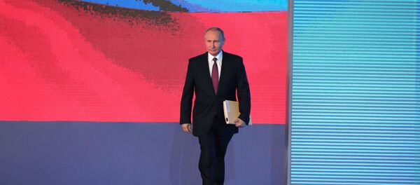 الرئيس فلاديمير بوتين، في 1 مارس/ آذار، يوجه رسالته السنوية إلى الجمعية الفدرالية، في قاعة (مانيج) - سبوتنيك عربي