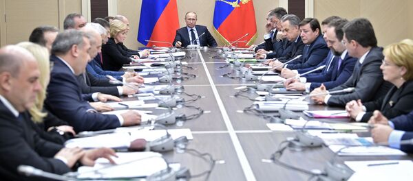 الرئيس فلاديمير بوتين خلال الاجتماع مع أعضاء مجلس الأمن الروسي، 31 يناير/ كانون الثاني 2018 - سبوتنيك عربي