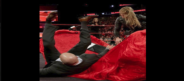 مصارعة تضرب تربيل إتش - سبوتنيك عربي