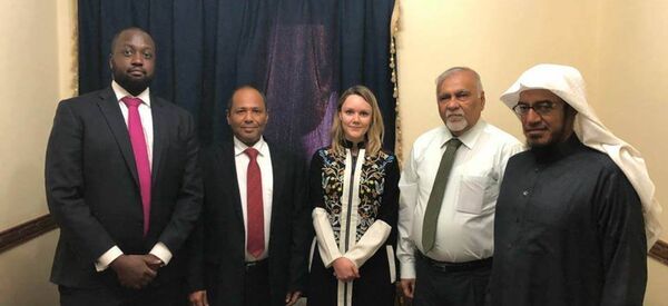 الحراك الجنوبي والقائم بأعمال السفير البريطاني لدى عدن - سبوتنيك عربي