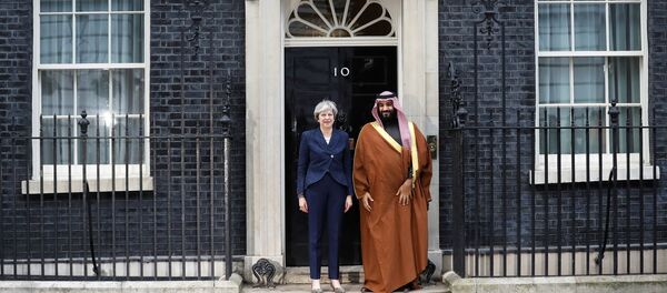 الأمير محمد بن سلمان ورئيسة وزراء بريطانيا تيريزا ماي - سبوتنيك عربي