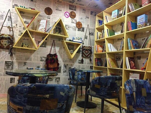 هواة عراقيون يصنعون كون خاص تسكنه الكتب - سبوتنيك عربي