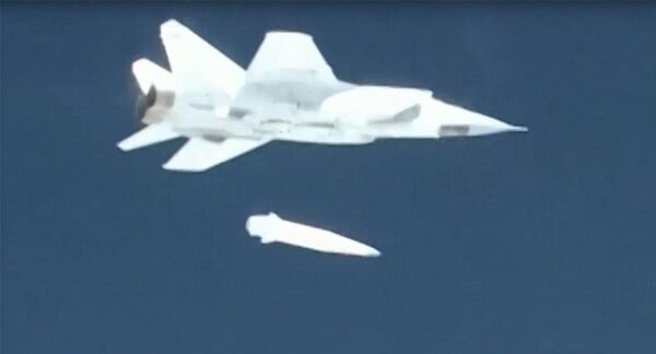 البطة القبيحة تتحول إلى بجعة بيضاء...تو-160 القديمة بريش جديد - سبوتنيك عربي