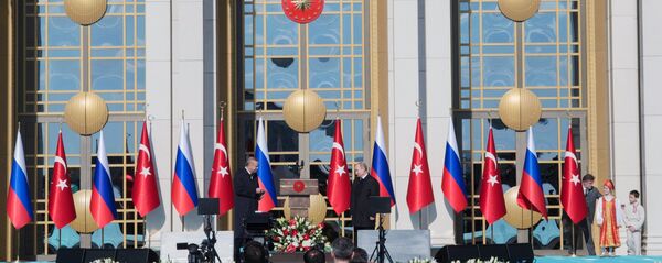 القمة الثلاثة - روسيا و تركيا و إيران - الرئيس فلاديمير بوتين والرئيس رجب طيب أردوغان والرئيس الإيراني حسن روحاني في أنقرة، تركيا 3 أبريل/ نيسان 2018 - سبوتنيك عربي