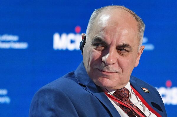 نائب وزير الدفاع السوري العماد محمود الشوا نائب وزير الدفاع السوري العماد محمود الشوا - سبوتنيك عربي