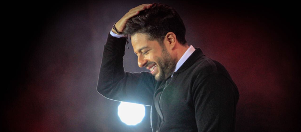 المطرب المصري محمد حماقي في حفله الأول في المملكة العربية السعودية الذي أقيم في مدينة الملك عبد الله الاقتصادية في جدة الخميس 5 نيسان/أبريل 2018 - سبوتنيك عربي