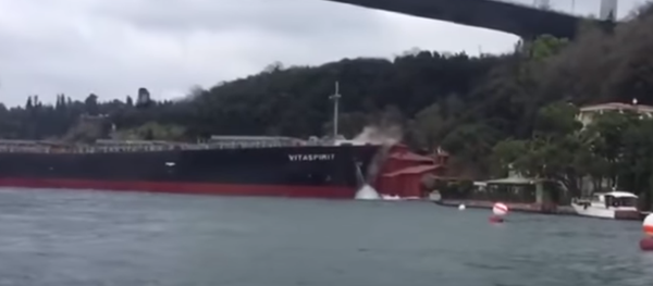 اصطدام سفينة - سبوتنيك عربي