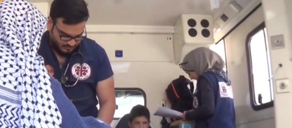 الدولة السورية تُأمّن مستلزمات المدنيين الطبية في مناطق الغوطة - سبوتنيك عربي