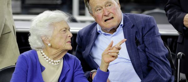 بوش الأب وزوجته - سبوتنيك عربي