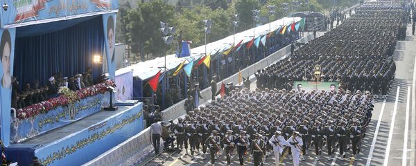 قوات الجيش الإيراني تسير في موكب بمناسبة الاحتفال بيوم الجيش الوطني أمام ضريح المؤسس الثوري الراحل آية الله الخميني، خارج طهران، إيران، اليوم الأربعاء 18 أبريل/نيسان 2018. قوات الجيش الإيراني تسير في موكب بمناسبة الاحتفال بيوم الجيش الوطني أمام ضريح المؤسس الثوري الراحل آية الله الخميني، خارج طهران، إيران، اليوم الأربعاء 18 أبريل/نيسان 2018. - سبوتنيك عربي