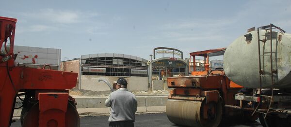 تأهيل طريق حرستا - سبوتنيك عربي