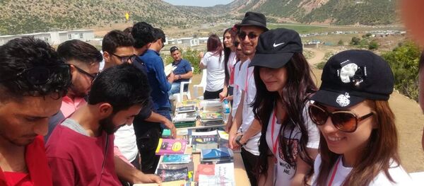 شباب وجميلات إيزيديات يسهمون بإشراق حياة جديدة في العراق - سبوتنيك عربي