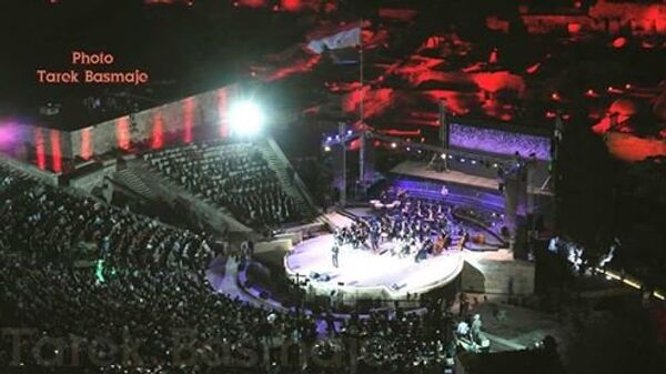 احتفالية وطنية ضخمة على مسرح قلعة حلب - سبوتنيك عربي