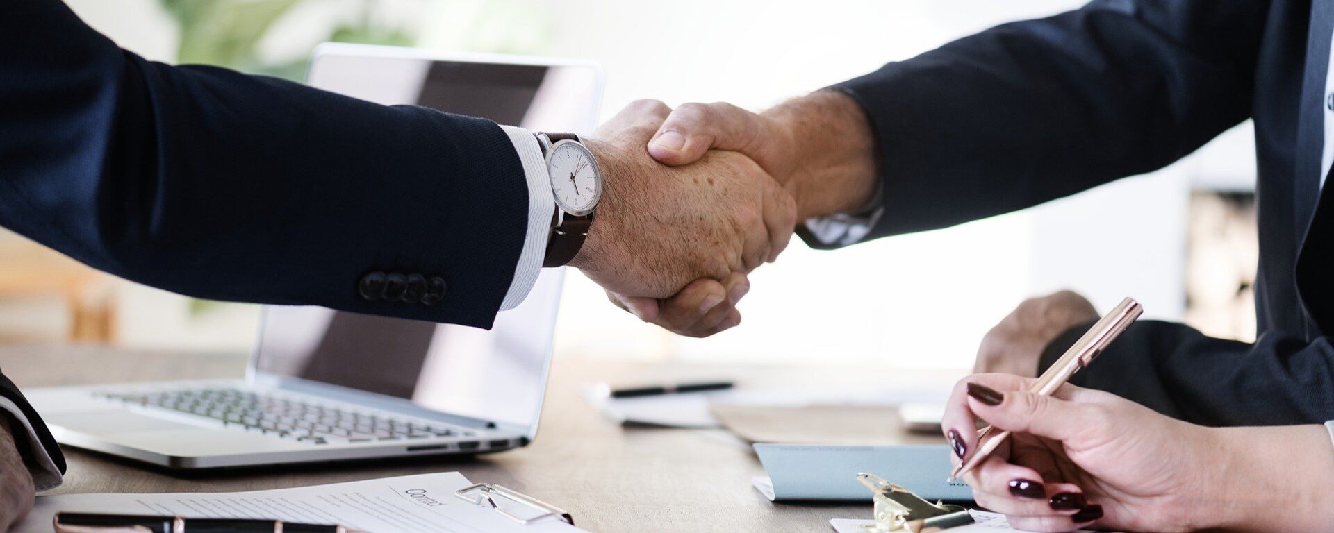 مصافحة - سبوتنيك عربي, 1920, 28.04.2018